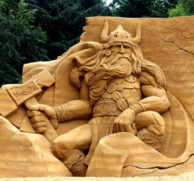 Fil:Sandskulptur.Tor.jpg