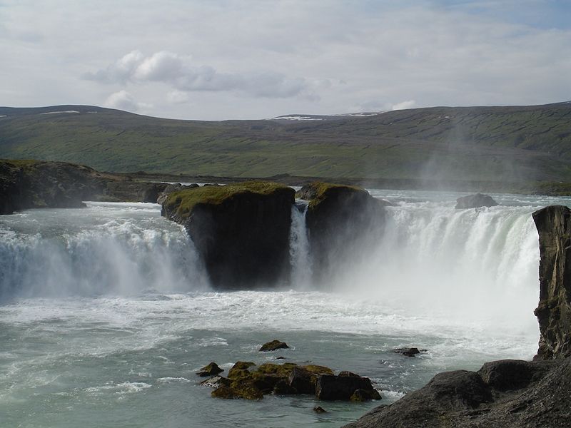 Fil:Goðafoss 2.jpg