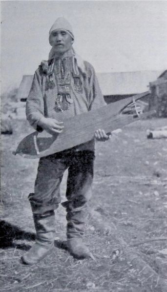 Fil:Samojedisk sångere.jpg