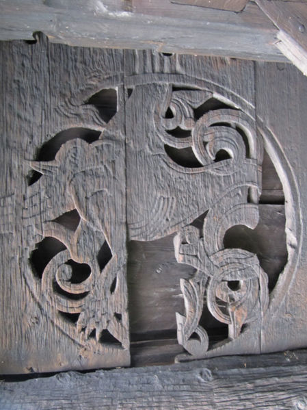 Fil:Høre stavkirke 5.jpg
